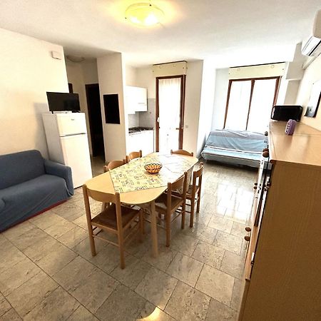 Condominio Simma Бибионе Экстерьер фото