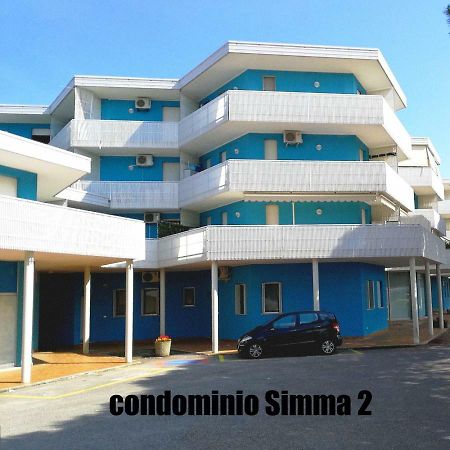 Condominio Simma Бибионе Экстерьер фото