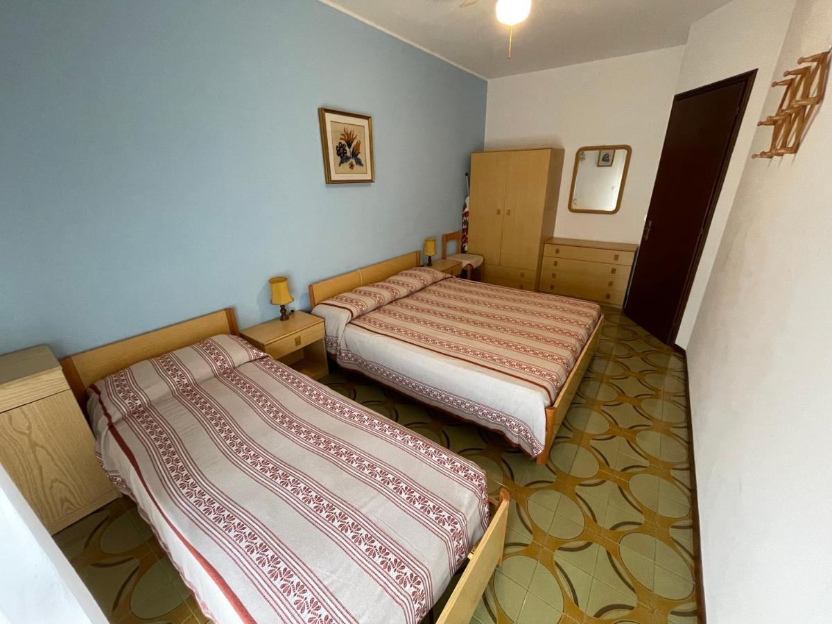 Condominio Simma Бибионе Экстерьер фото