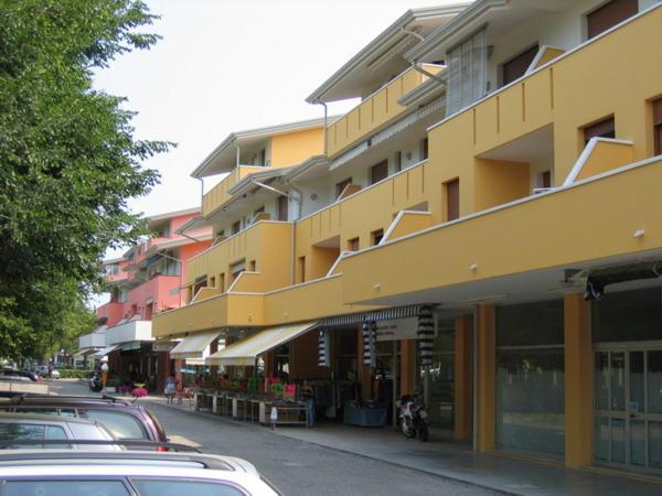 Condominio Simma Бибионе Экстерьер фото